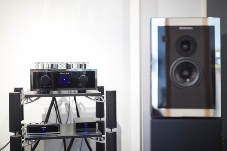 einstein_amp-ultimate_monitor